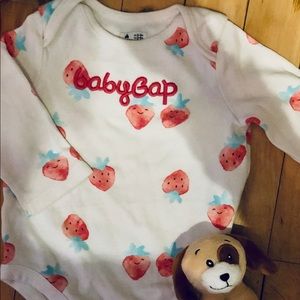🎀 Baby Gap onesie